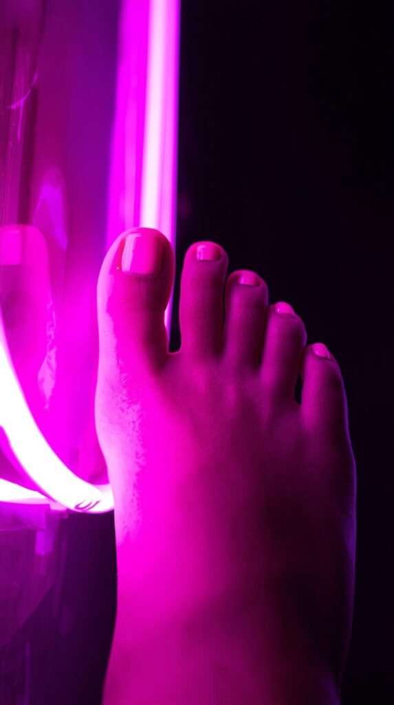2. Neon Pop Toes Nail